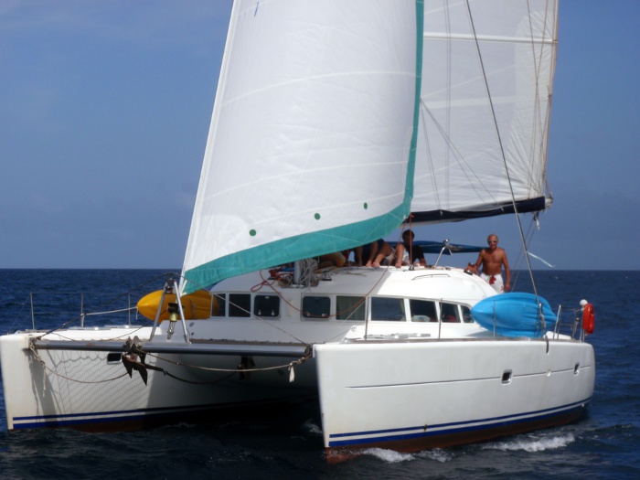 catamaran Lagoon 410 pour votre croisi�re aux Grenadines