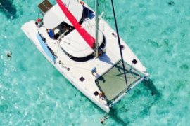 charter grenadines antilles catamaran Bahia46